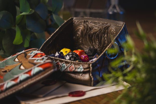 Dungeons & Dragons Bag of Holding and Devouring Box - Image 3